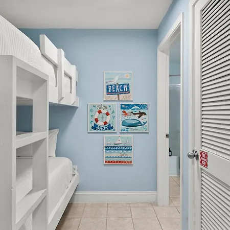 Laketown Wharf #319 By Nautical Properties